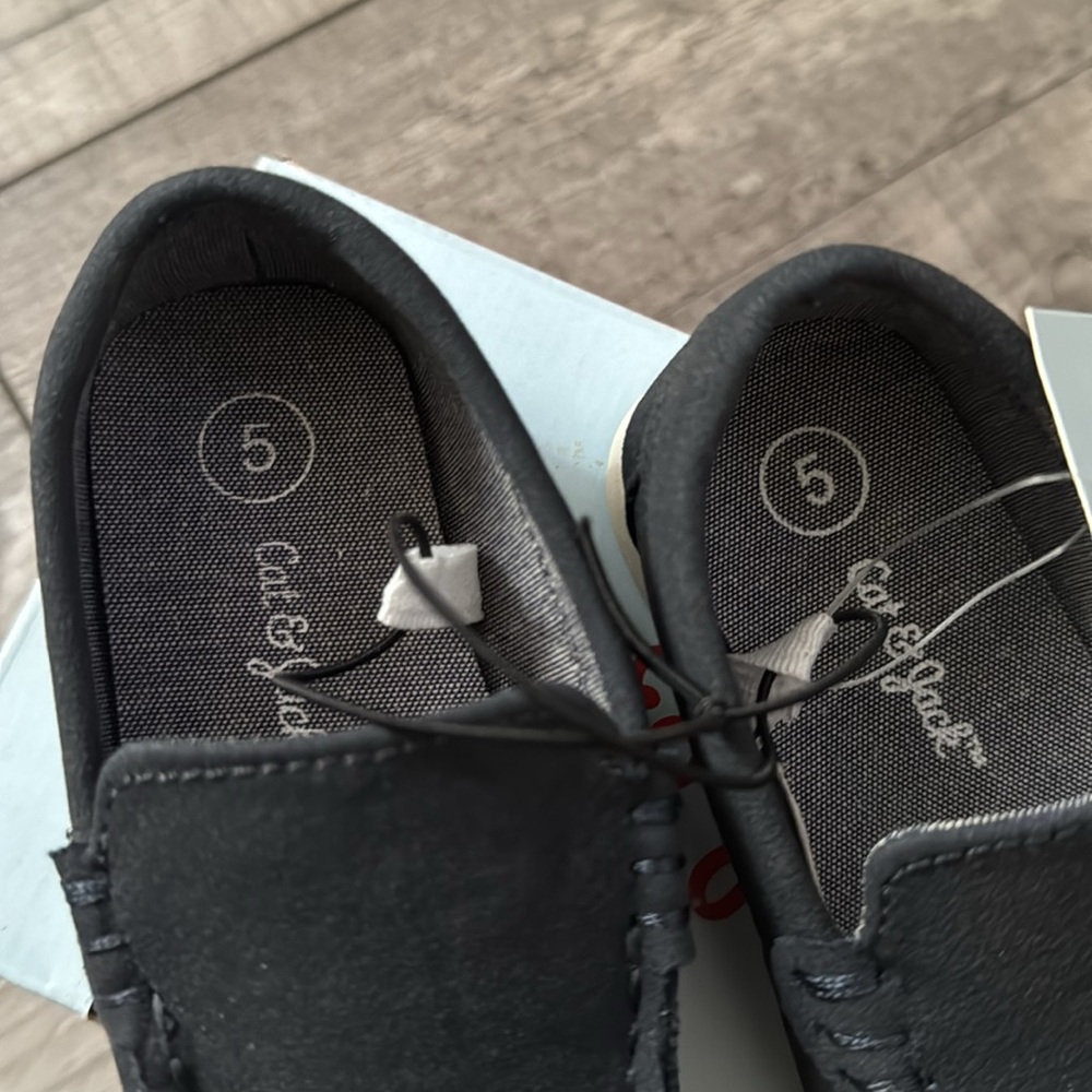 Cat & Jack Black Loafers with Cream Soles - Picture 3 of 4